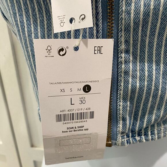 Bershka Strap Detail PinstripesBlue Denim  Zip Up Crop Top In Size Large - Picture 6 of 17
